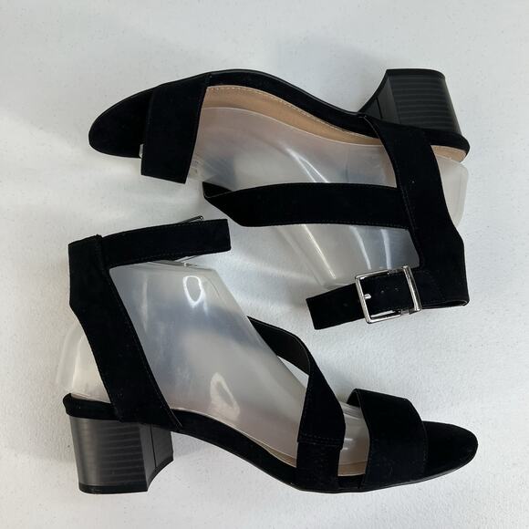Torrid 8.5 W Asymmetrical Strap Block 2” Heel Sandal Black Strappy Wide Width - Picture 4 of 12